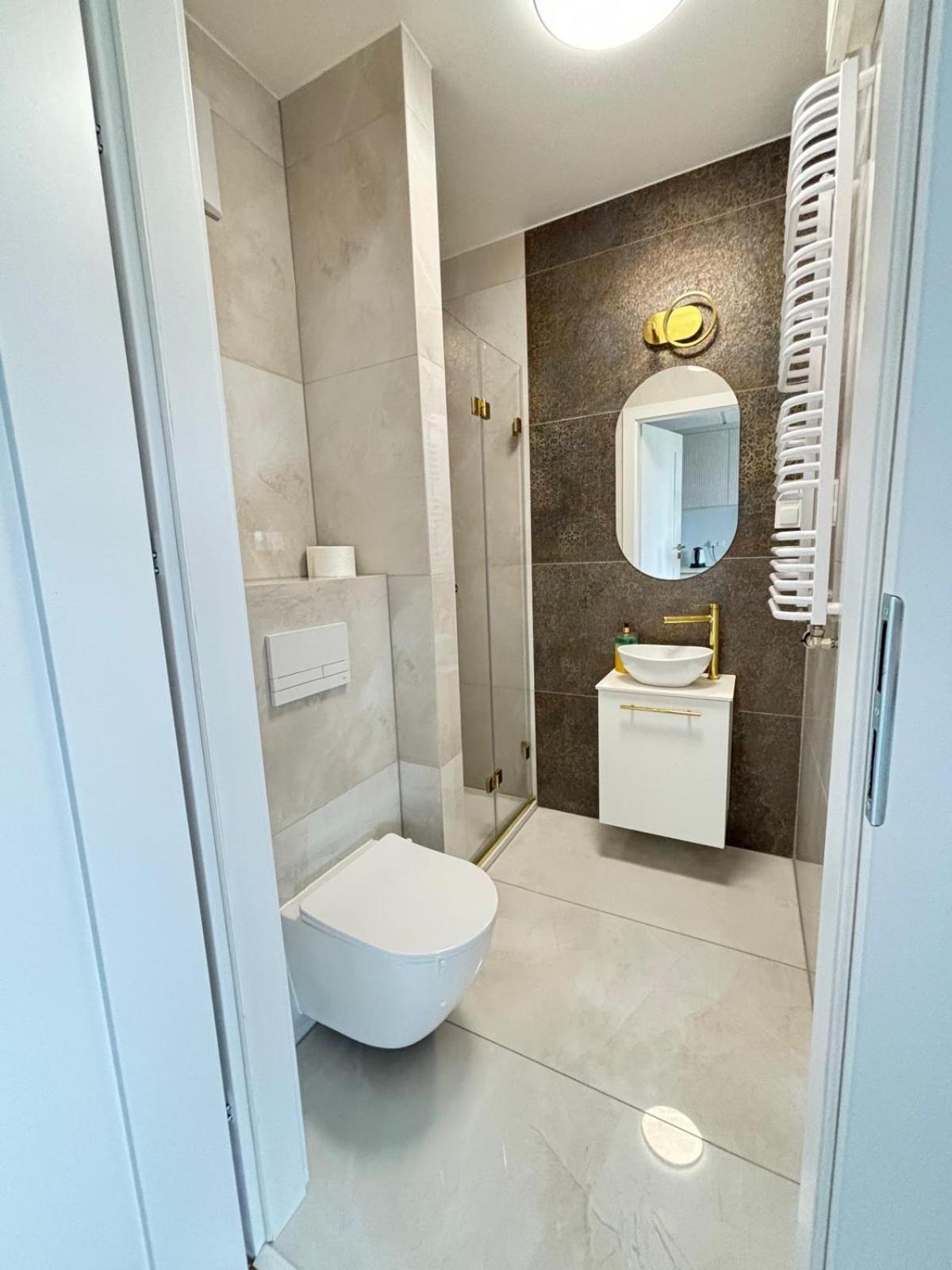 Apartamenty 24H Pileckiego Varsó Kültér fotó
